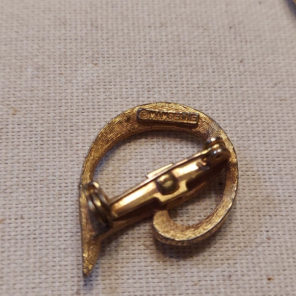 Key ring and brooch - Picture 5 of 5